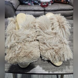 Bottega Veneta Shearling Curve Soft Poodle Slide Sandals 38 Heirloom
